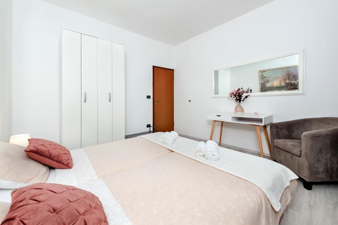Apartment St. Antonio Rovinj Buitenkant foto